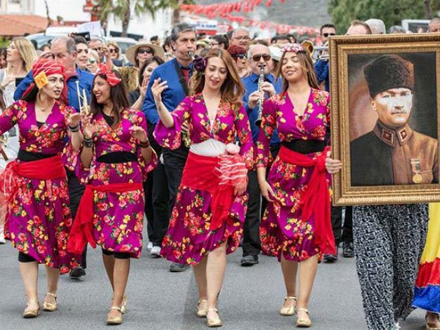 Alaçatı Ot Festivali Turu